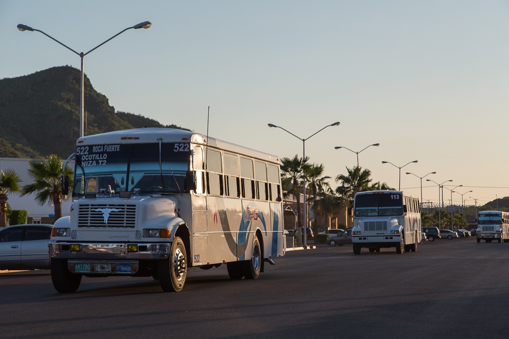 Manufacturing Company that provides buses as a benefit to retain workers in Mexico