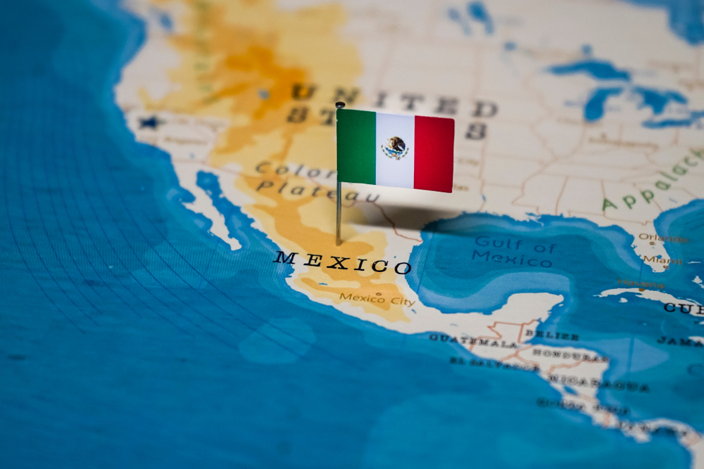 Guide to Nearshoring in Mexico: Definition, Challenges and more